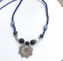Load image into Gallery viewer, Calm 秘魯天使石白紋石心靈頸鏈 · Joyster Calm Mindful Necklace - Joyster
