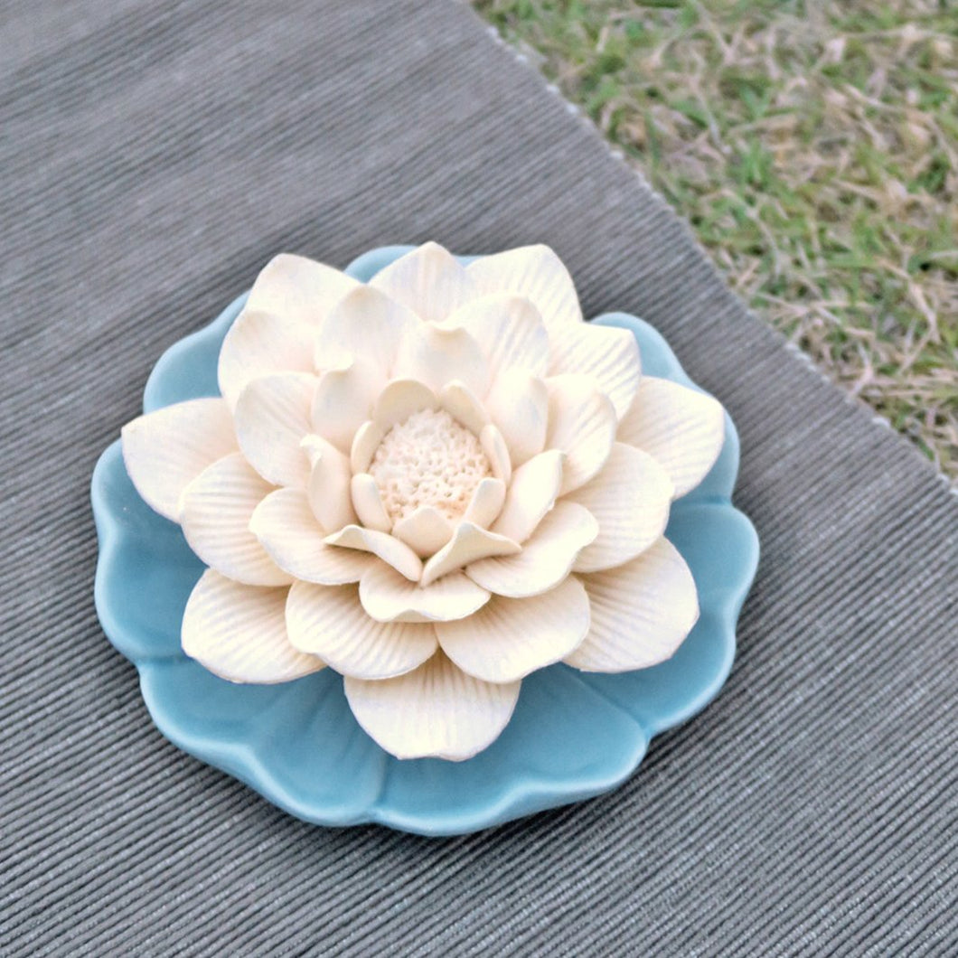 擴香陶瓷蓮花 ·  Lotus-shaped Aroma Ceramic - Joyster